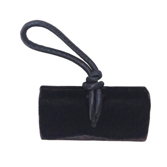WOMEN'S BLACK VELVET CLUTCH KNOT WRISTLET CLUTCH  EVENING HANDBAG - Picture 1 of 3